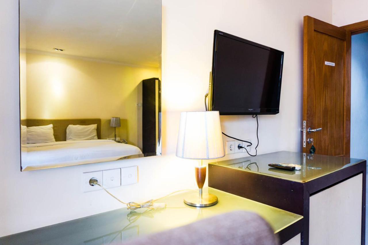 Country Heritage Hotel Surabaya Luaran gambar