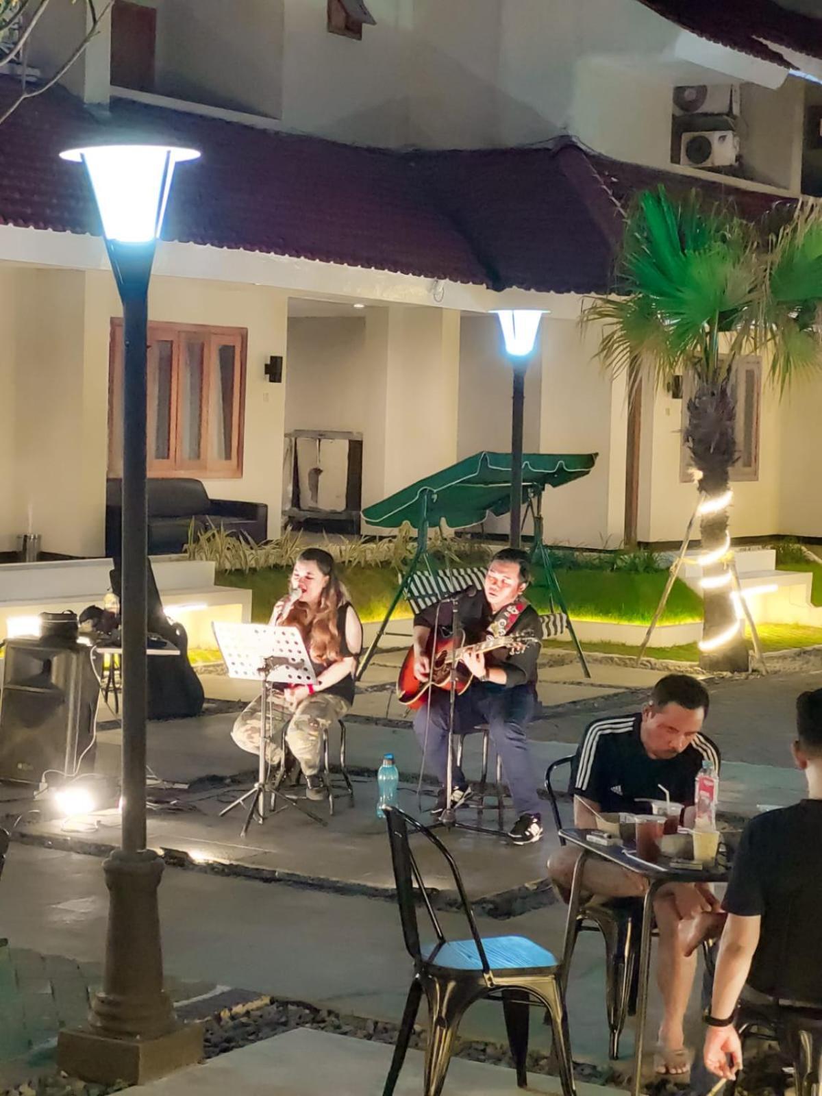 Country Heritage Hotel Surabaya Luaran gambar